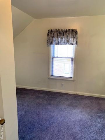 320 W McClellan Street, Flint, MI 48505