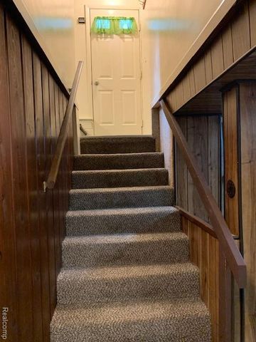 320 W McClellan Street, Flint, MI 48505