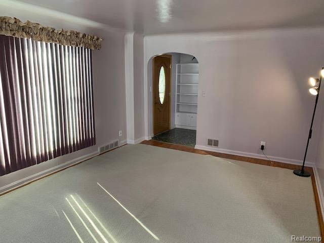 320 W McClellan Street, Flint, MI 48505