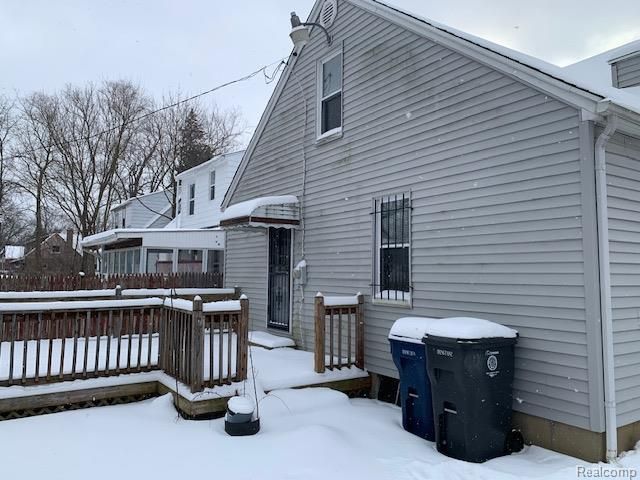 320 W McClellan Street, Flint, MI 48505