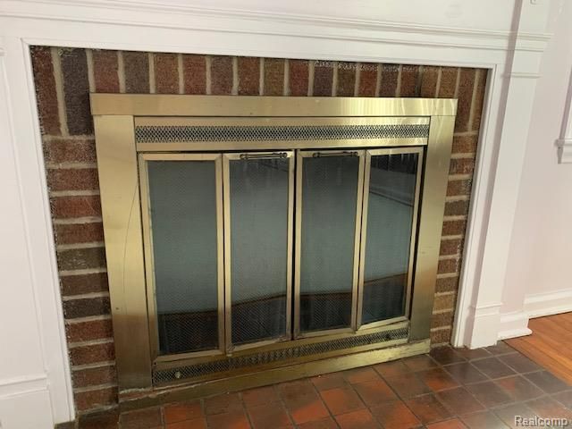 320 W McClellan Street, Flint, MI 48505