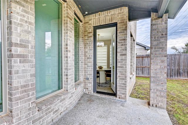 5006 Albany Shores Lane, Fulshear, TX 77441