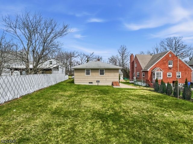 47 S Walnut Ave, Woodbridge Twp., NJ 08830