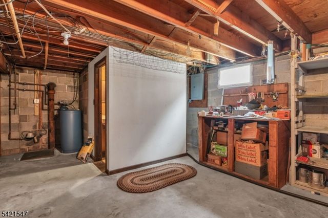 47 S Walnut Ave, Woodbridge Twp., NJ 08830