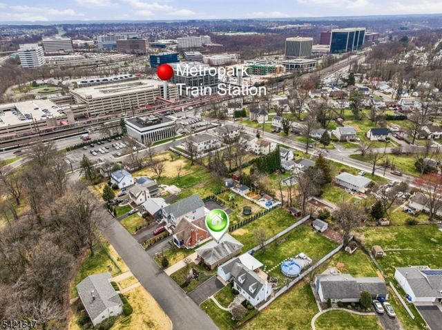 47 S Walnut Ave, Woodbridge Twp., NJ 08830