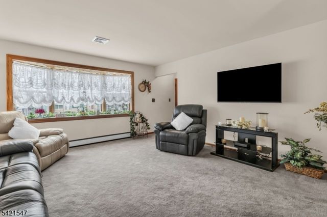 47 S Walnut Ave, Woodbridge Twp., NJ 08830