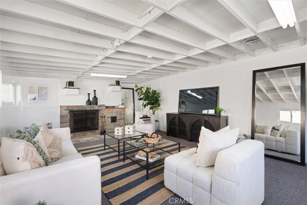 728 Mar Vista Avenue, Wilmington, CA 90744 — photo 2