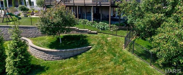688 Bluffs View Court, Eureka, MO 63025