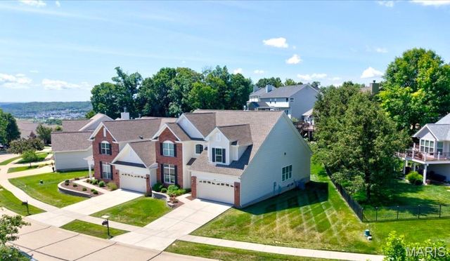 688 Bluffs View Court, Eureka, MO 63025