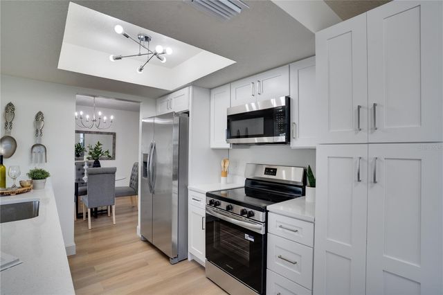 8977 140TH WAY, Seminole, FL 33776