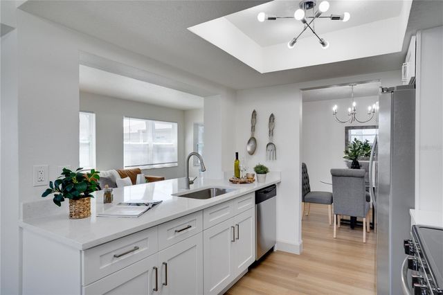 8977 140TH WAY, Seminole, FL 33776