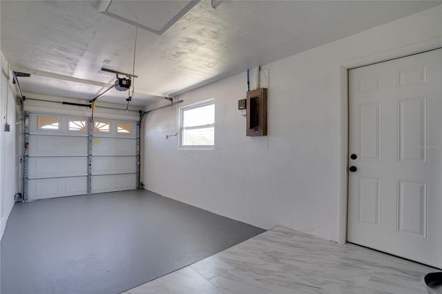 8977 140TH WAY, Seminole, FL 33776