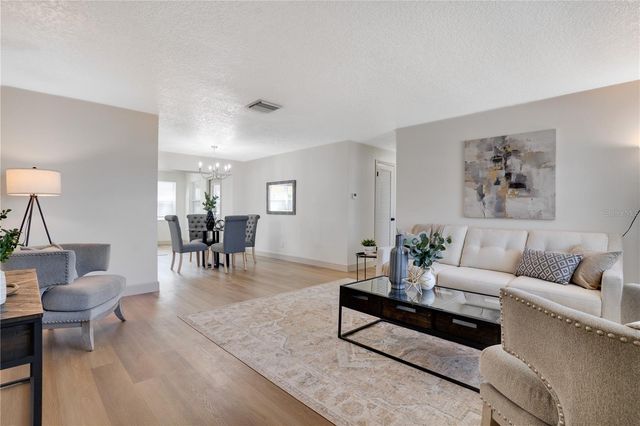 8977 140TH WAY, Seminole, FL 33776