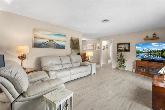 5206 18TH AVENUE E, Bradenton, FL 34208