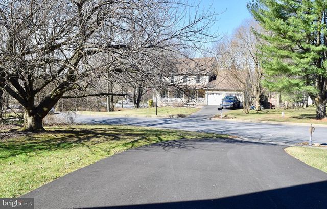 393 CLOVER CT, West Grove, PA 19390