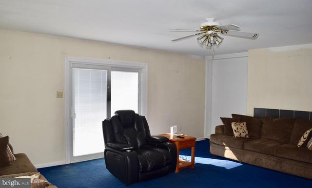 393 CLOVER CT, West Grove, PA 19390