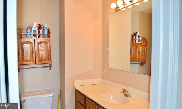 393 CLOVER CT, West Grove, PA 19390