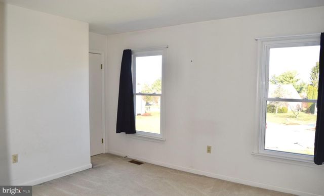 393 CLOVER CT, West Grove, PA 19390