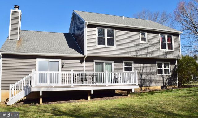 393 CLOVER CT, West Grove, PA 19390