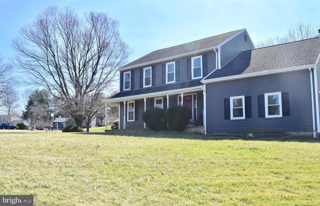 393 CLOVER CT, West Grove, PA 19390