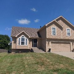 8132 NE 97th Street, Kansas City, MO 64157