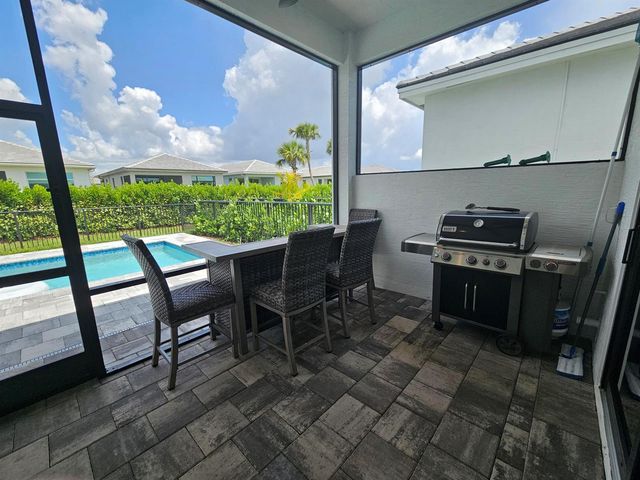 9142 SW Esule Way, Port St. Lucie, FL 34987