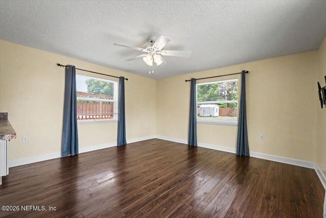 2425 TULSA Road N, Jacksonville, FL 32218