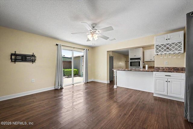 2425 TULSA Road N, Jacksonville, FL 32218