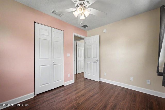 2425 TULSA Road N, Jacksonville, FL 32218