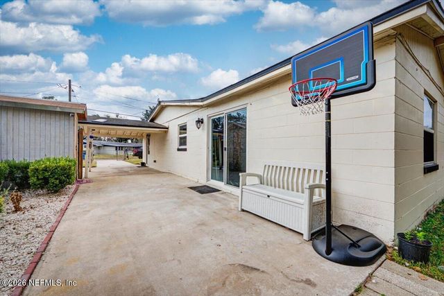 2425 TULSA Road N, Jacksonville, FL 32218