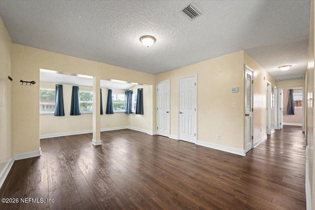 2425 TULSA Road N, Jacksonville, FL 32218