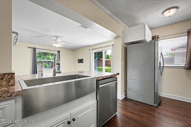 2425 TULSA Road N, Jacksonville, FL 32218