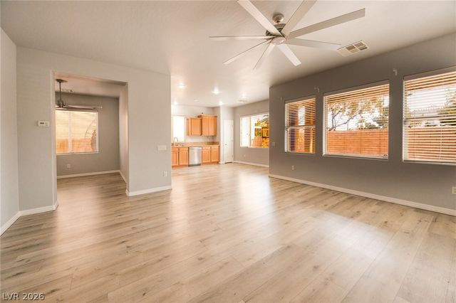 8253 Arden Landing Place, Las Vegas, NV 89117