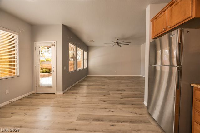 8253 Arden Landing Place, Las Vegas, NV 89117