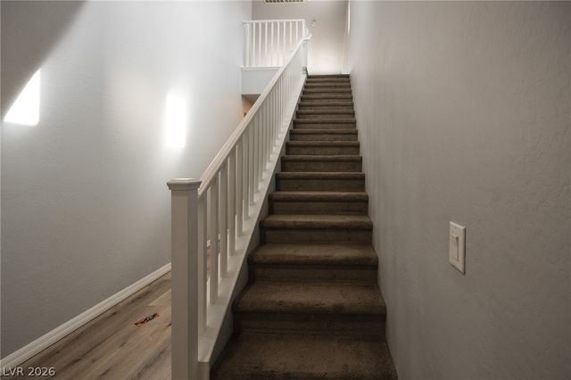 8253 Arden Landing Place, Las Vegas, NV 89117