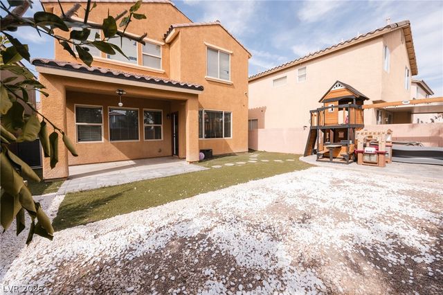 8253 Arden Landing Place, Las Vegas, NV 89117