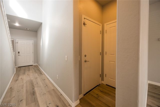 8253 Arden Landing Place, Las Vegas, NV 89117