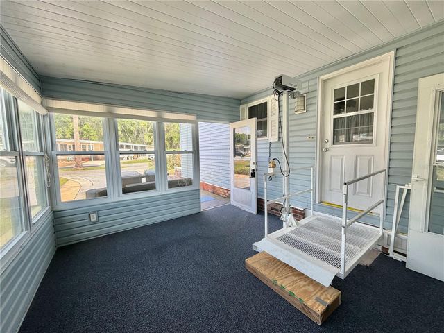 145 ROYAL PALM DRIVE, Leesburg, FL 34748