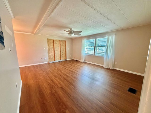 145 ROYAL PALM DRIVE, Leesburg, FL 34748