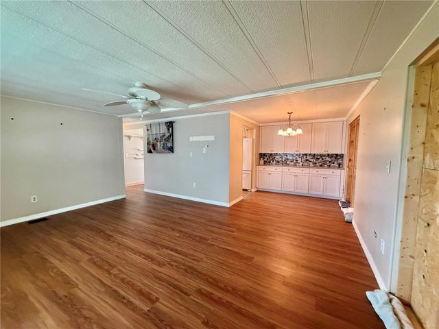 145 ROYAL PALM DRIVE, Leesburg, FL 34748