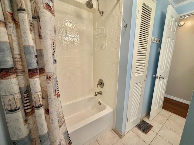 145 ROYAL PALM DRIVE, Leesburg, FL 34748