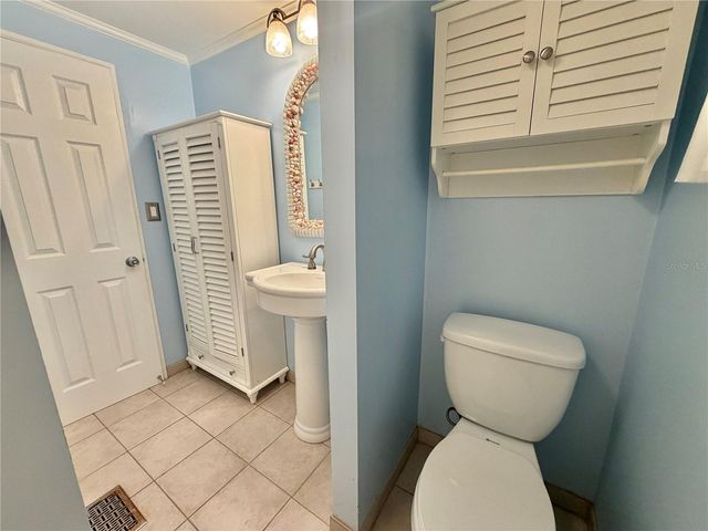 145 ROYAL PALM DRIVE, Leesburg, FL 34748