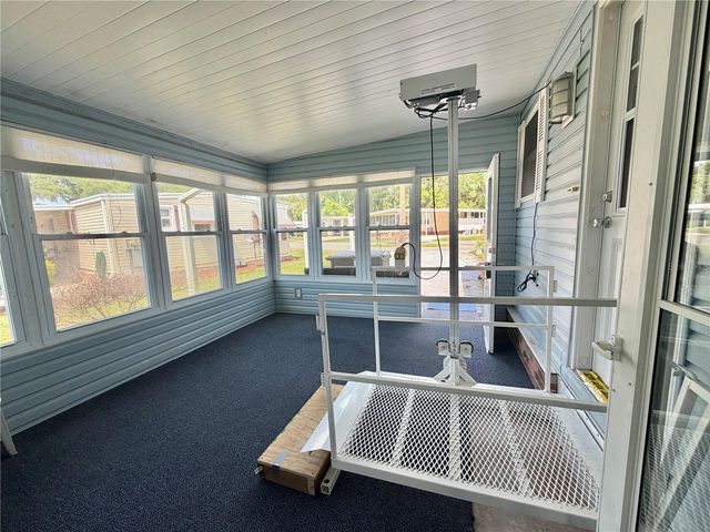 145 ROYAL PALM DRIVE, Leesburg, FL 34748