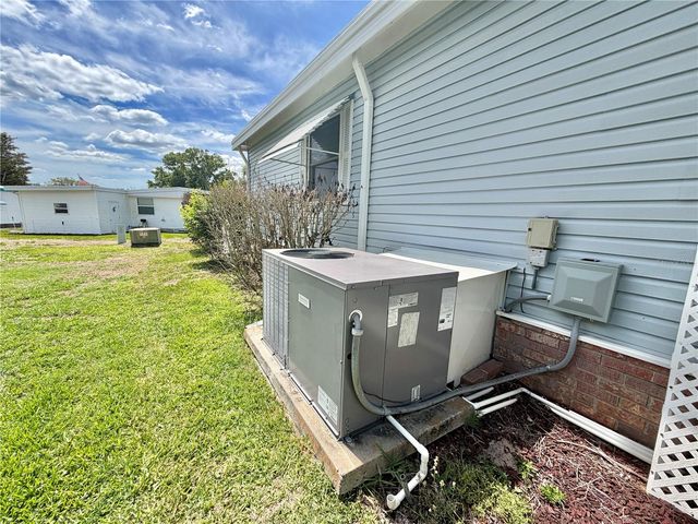 145 ROYAL PALM DRIVE, Leesburg, FL 34748