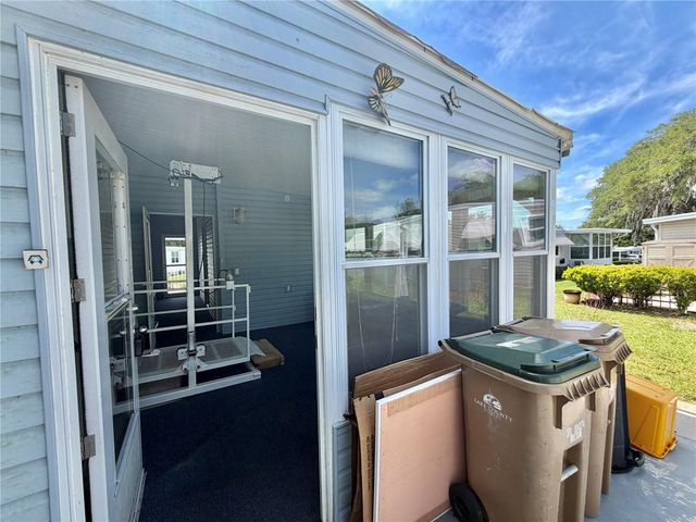 145 ROYAL PALM DRIVE, Leesburg, FL 34748