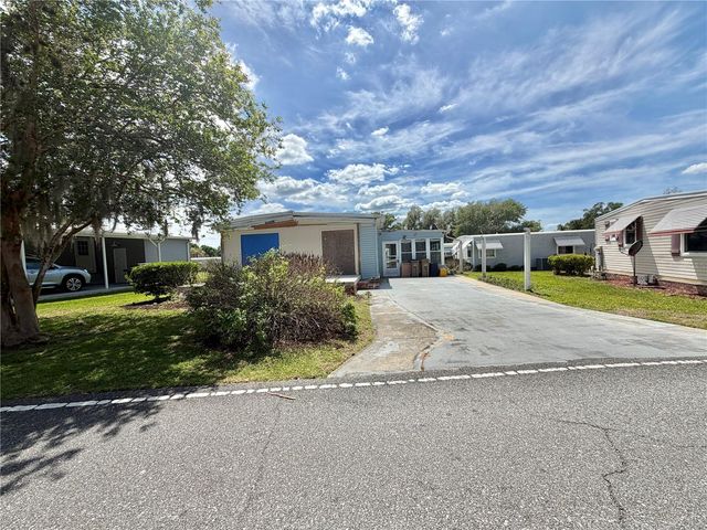 145 ROYAL PALM DRIVE, Leesburg, FL 34748