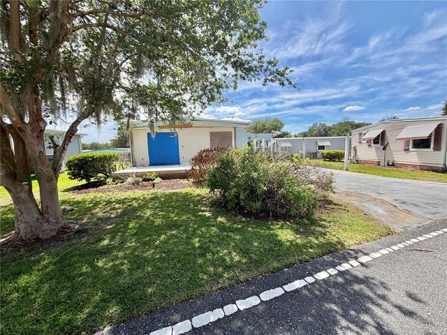 145 ROYAL PALM DRIVE, Leesburg, FL 34748