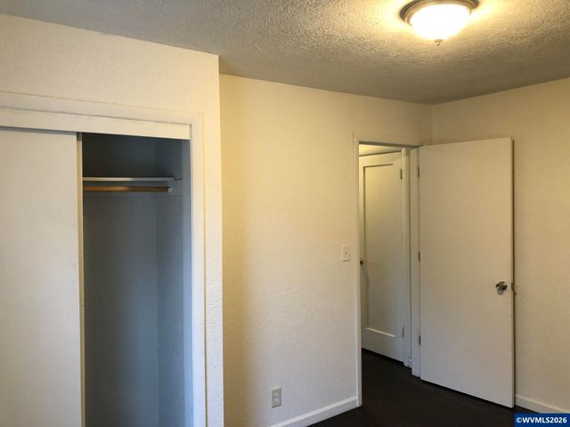 825 Treewood Ln SE, Salem, OR 97317