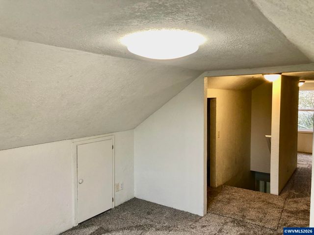 825 Treewood Ln SE, Salem, OR 97317