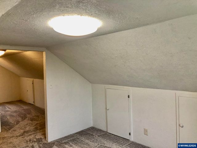 825 Treewood Ln SE, Salem, OR 97317